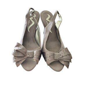 Nina 7M Slingback Heels With Bow & Studs Leather Sole Taupe Satin